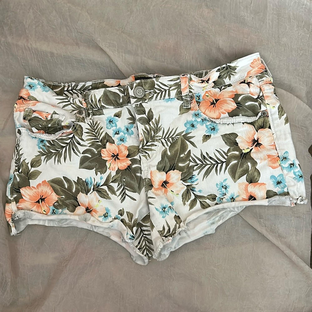 Aeropostale MIDI shorts, Floral, size 10